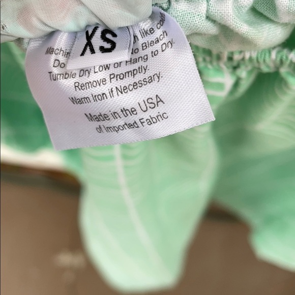 Haley and the Hound Top 🐶 - Picture 6 of 9